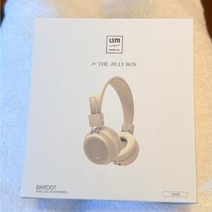 LSTN wireless headphones